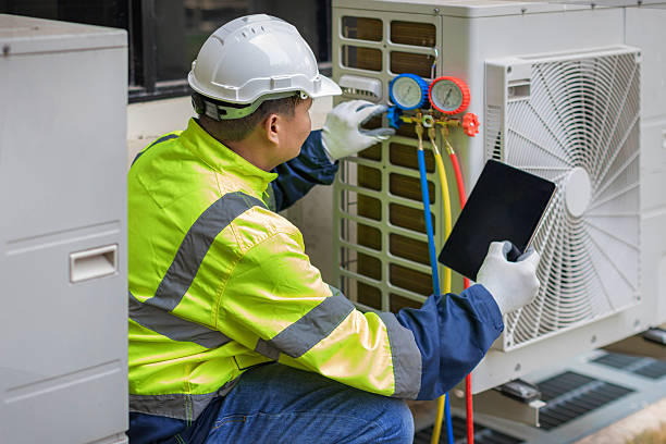 Professional Hvac Maintenance technician working in Goodrich, TX